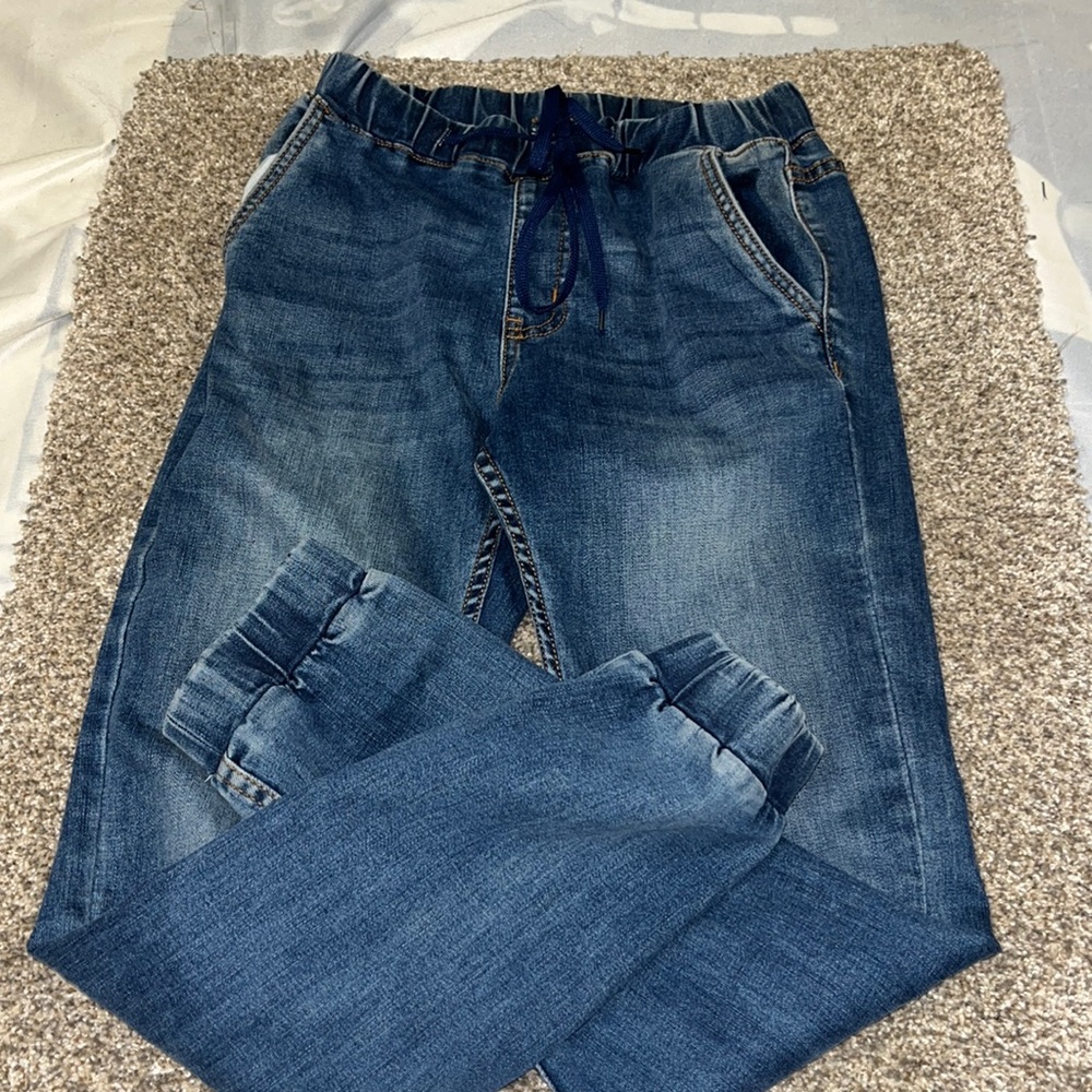stretchy jeans